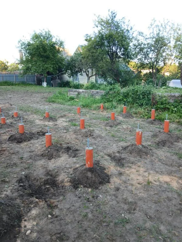 Pradedamas statyti naujas L formos 50 m2 namas Aukštuolės k., Vilniaus r.